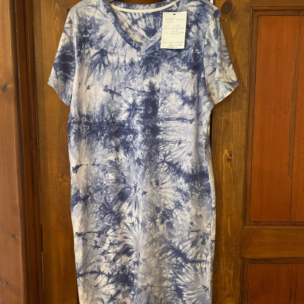 🌺 SOLD 🌺Zeal sample dress NWT ( sample tag ) size s-m tie dye